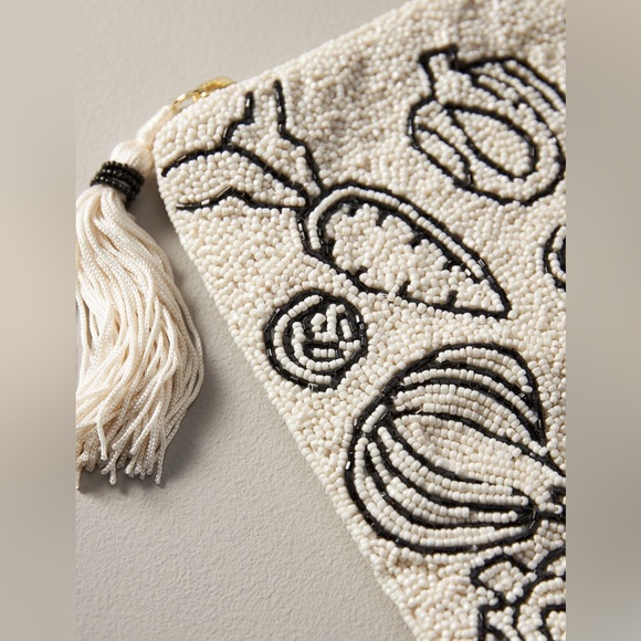 ✨ Anthropologie Fiona Beaded Pouch - Picture 3 of 6